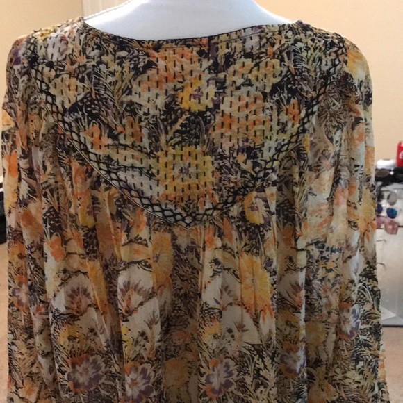 Free people printed flowy button up top size s - Picture 4 of 7
